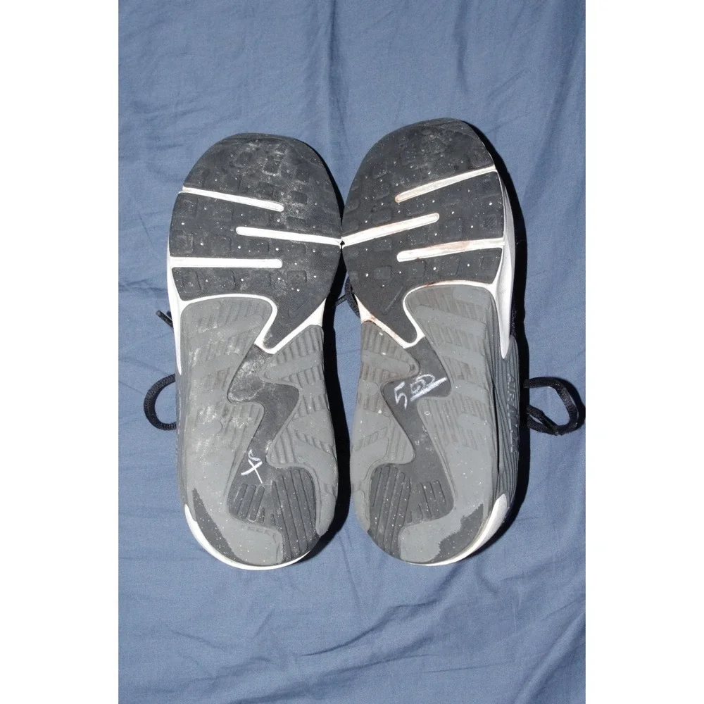 Nike Air Max 6.5Y Youth‎ Black white gray GUC